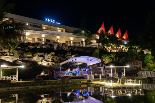 NEW-STAGE-AT-NIGHT