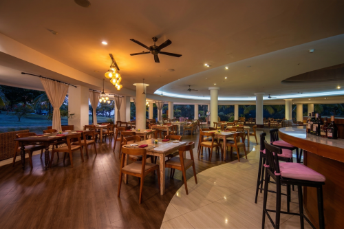 Jajan-Bistro-Interior